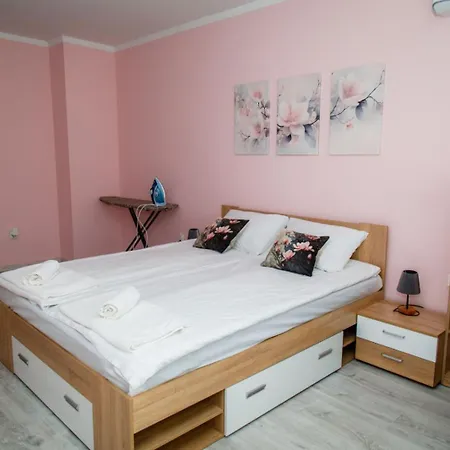 P51 - Modern 2 Bedroom *