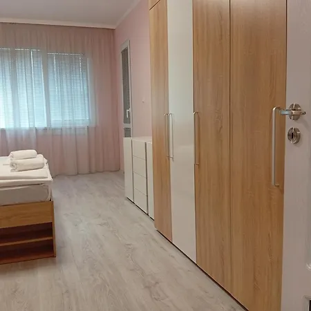 P51 - Modern 2 Bedroom 아파트