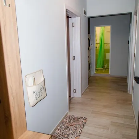 P51 - Modern 2 Bedroom 스타라 자고라